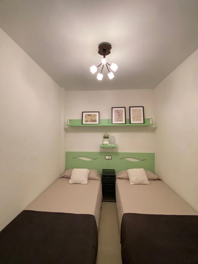 Apartamento Con Piscina En 1ª Linea De Playa En Salou Luaran gambar